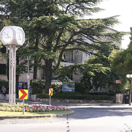 Goge - One-bedroom With Balcony Apartament *