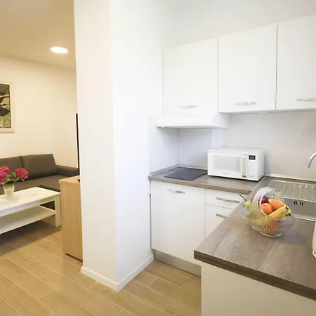 Goge - One-bedroom With Balcony Apartman *